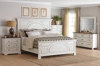 Traditional Vintage White E. King Bed