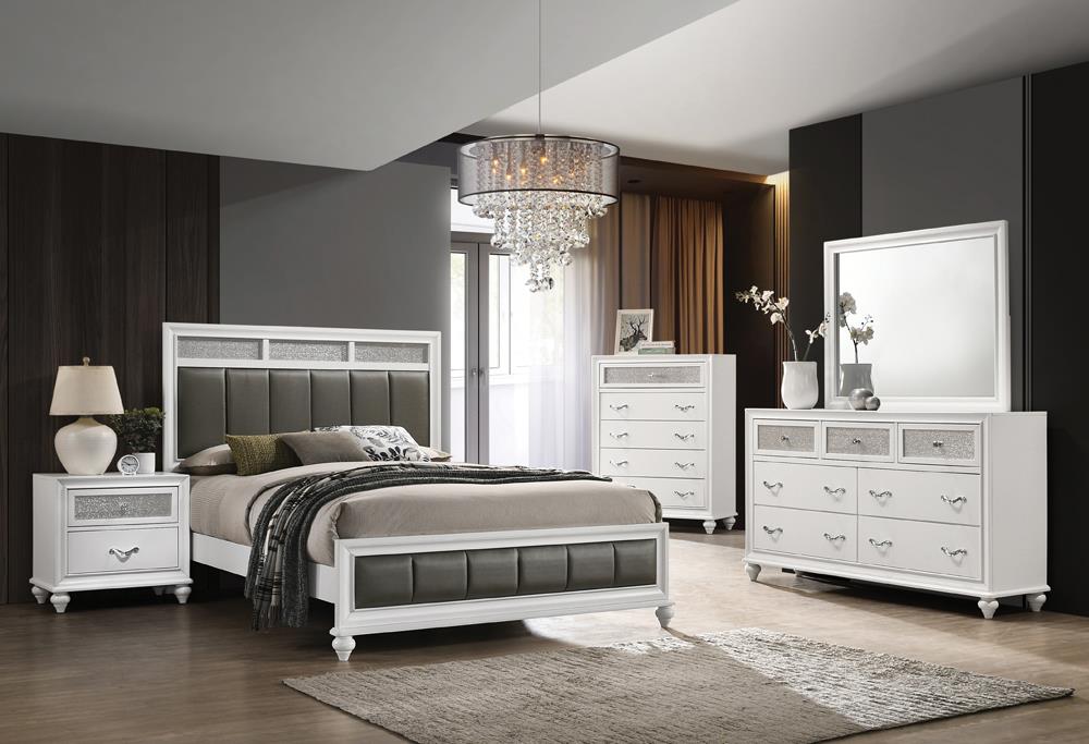 Barzini 5-piece Eastern King Panel Bedroom Set White image