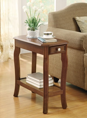 900993 Chairside Table (Warm Cherry)